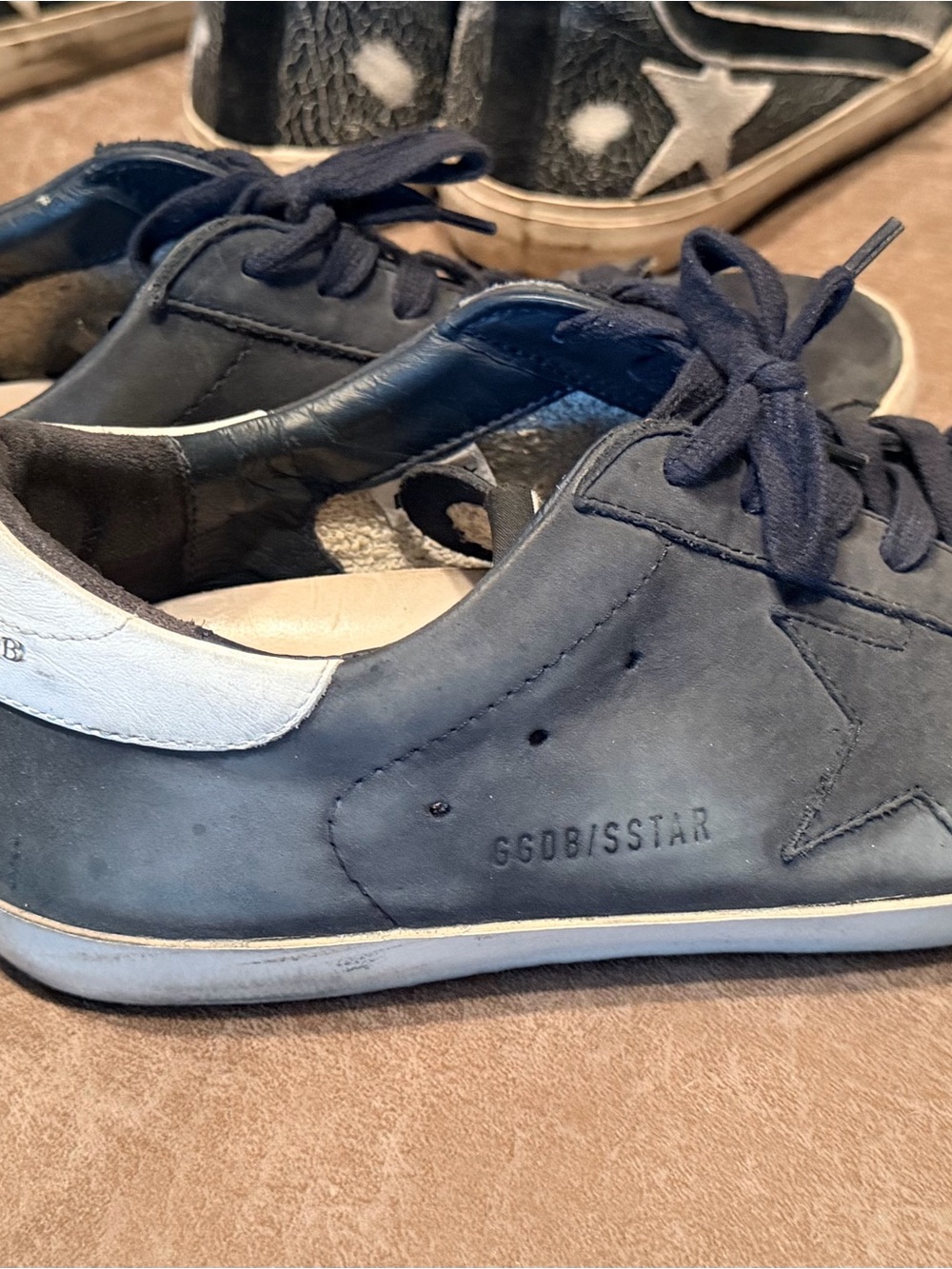 Golden Goose Men’s Navy Blue Leather Low-Top Sneakers with White Heel